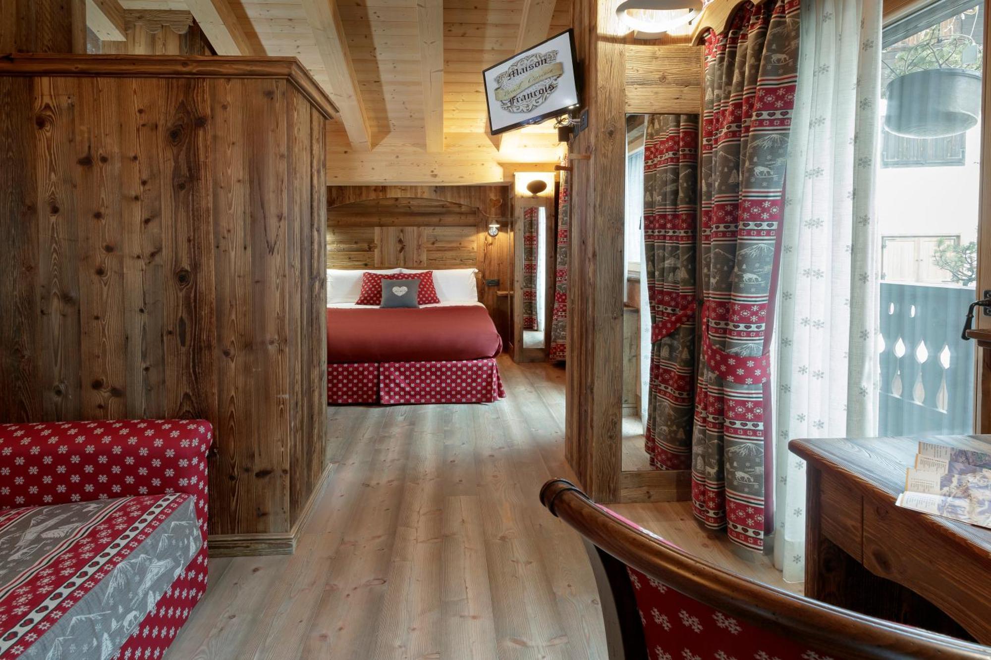 Chalet Matterhorn Francois - Central Ski Chalet With Spa And Breakfast, 100Mt Lift Breuil-Cervinia Exterior foto